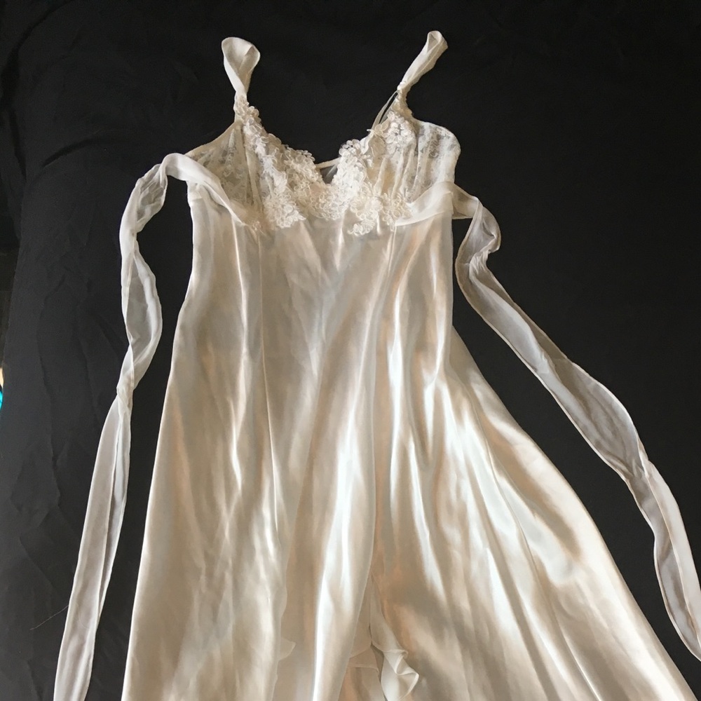 In Bloom by Jonquil Floor-length night gown